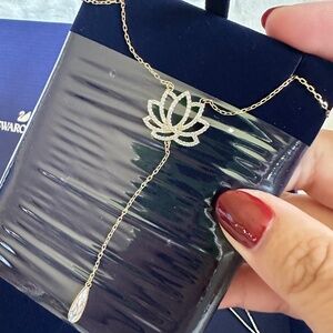 NWT! SWAROVSKI Women's Symbolic Lotus Necklace #5521468 White Crystals/Gold NIB